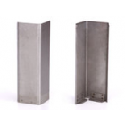 COIN 90° EN ACIER INOXYDABLE FIXATION AU PLANCHER PERMANENT 30" (76,2CM) POIDS 23 LBS (10,43 KG).